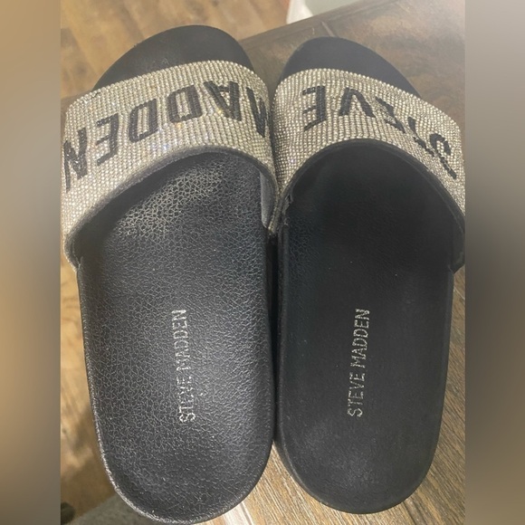 Steve Madden Womens Black Slide Sandals Bling Rhinestone Size 6 - Picture 3 of 4